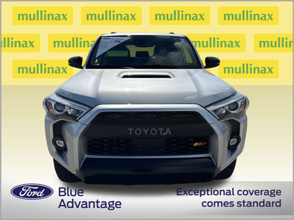 Used 2021 Toyota 4Runner Venture w/ Moonroof Package AWD/4WD image 12