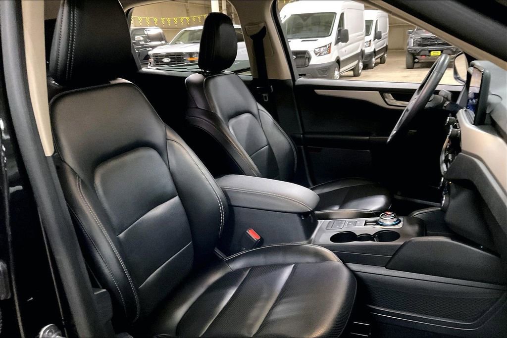 Certified 2020 Ford Escape SEL AWD/4WD image 7
