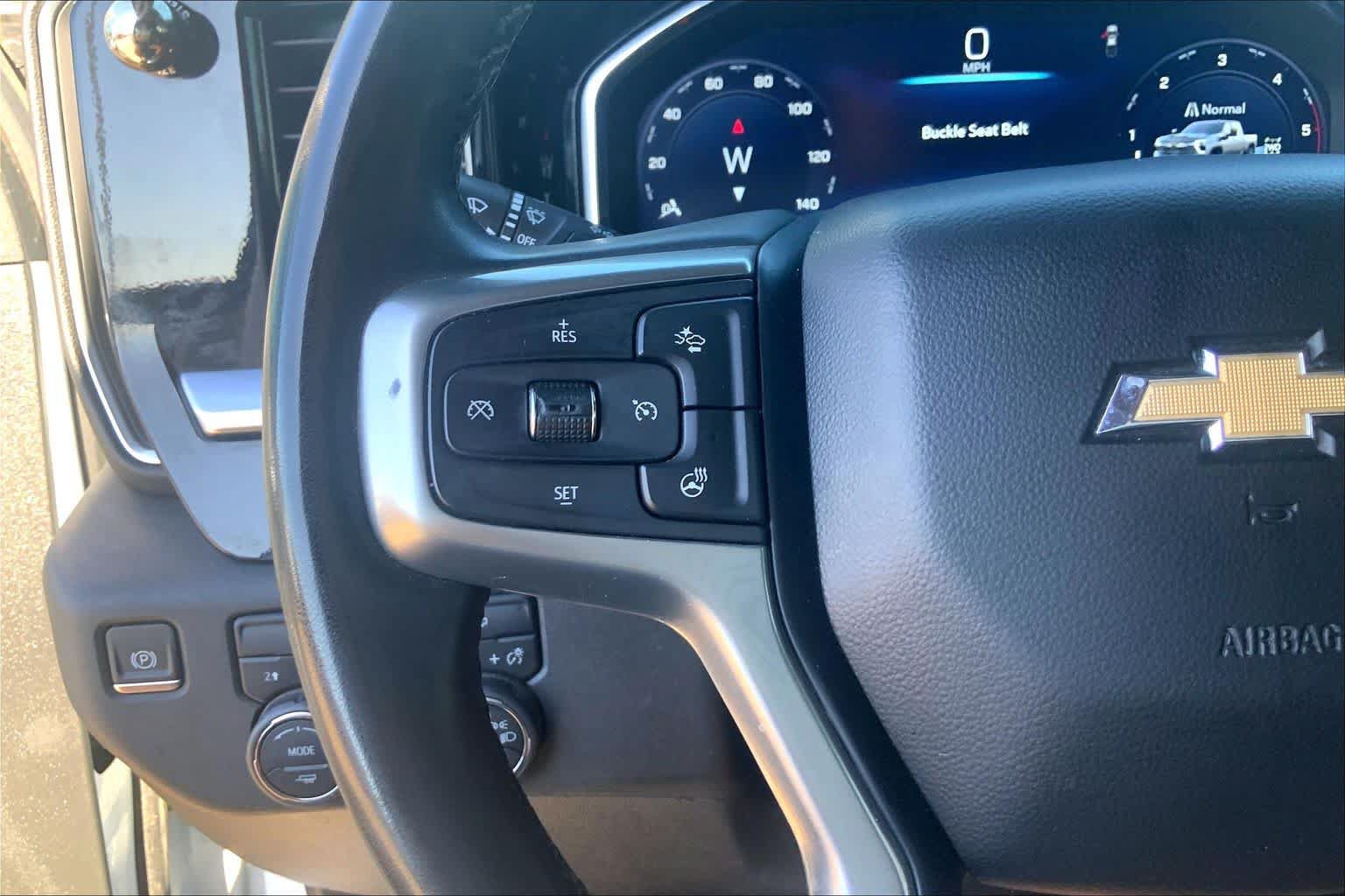 Used 2024 Chevrolet Silverado 2500 LT AWD/4WD image 24