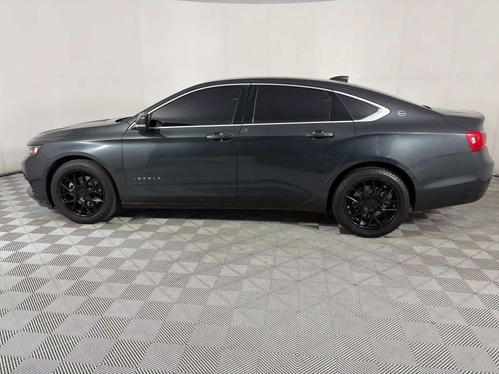Used 2019 Chevrolet Impala LT FWD image 4