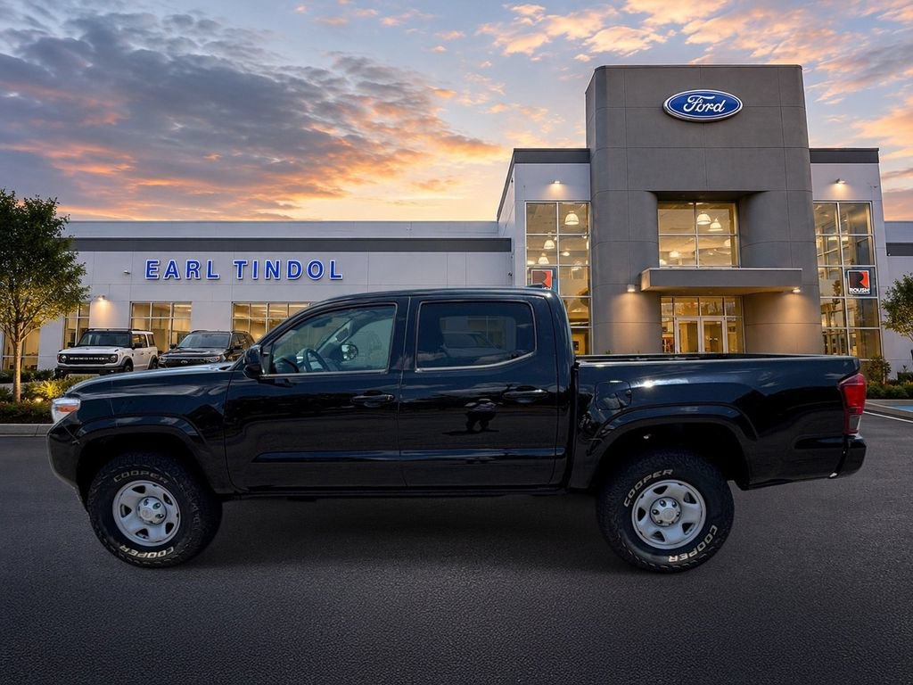 Used 2022 Toyota Tacoma SR AWD/4WD image 5