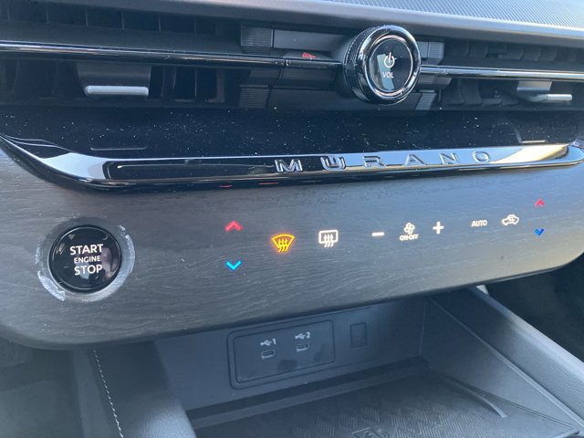 Used 2025 Nissan Murano SV image 19