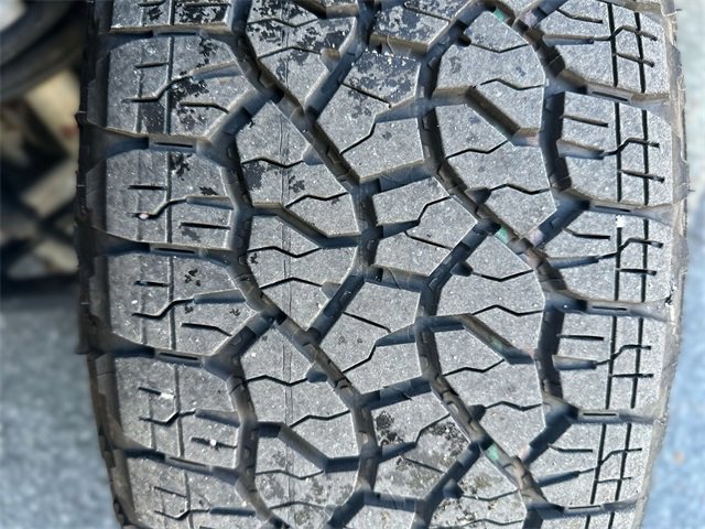 Used 2025 GMC Sierra 1500 AT4 w/ AT4 Premium Package image 11