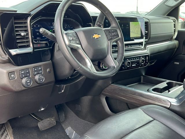 Used 2024 Chevrolet Silverado 2500 LTZ w/ LTZ Plus Package image 29