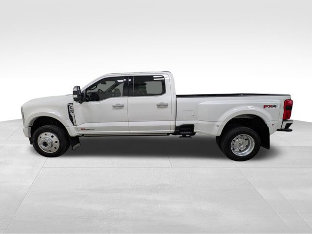 Certified 2025 Ford F450 Platinum w/ Platinum Plus Package image 4