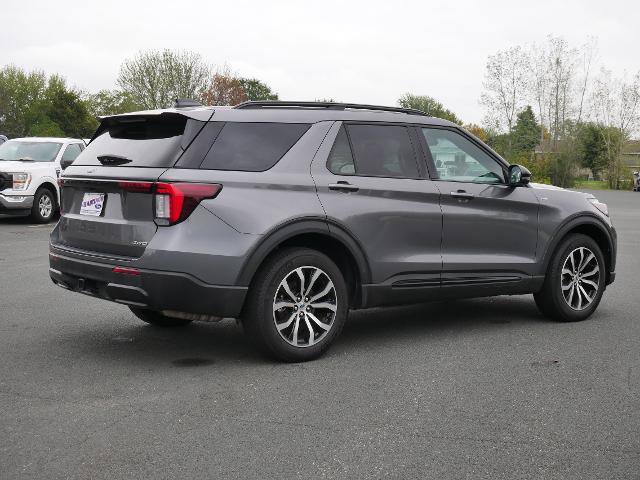 Certified 2026 Ford Explorer ST-Line AWD/4WD image 5