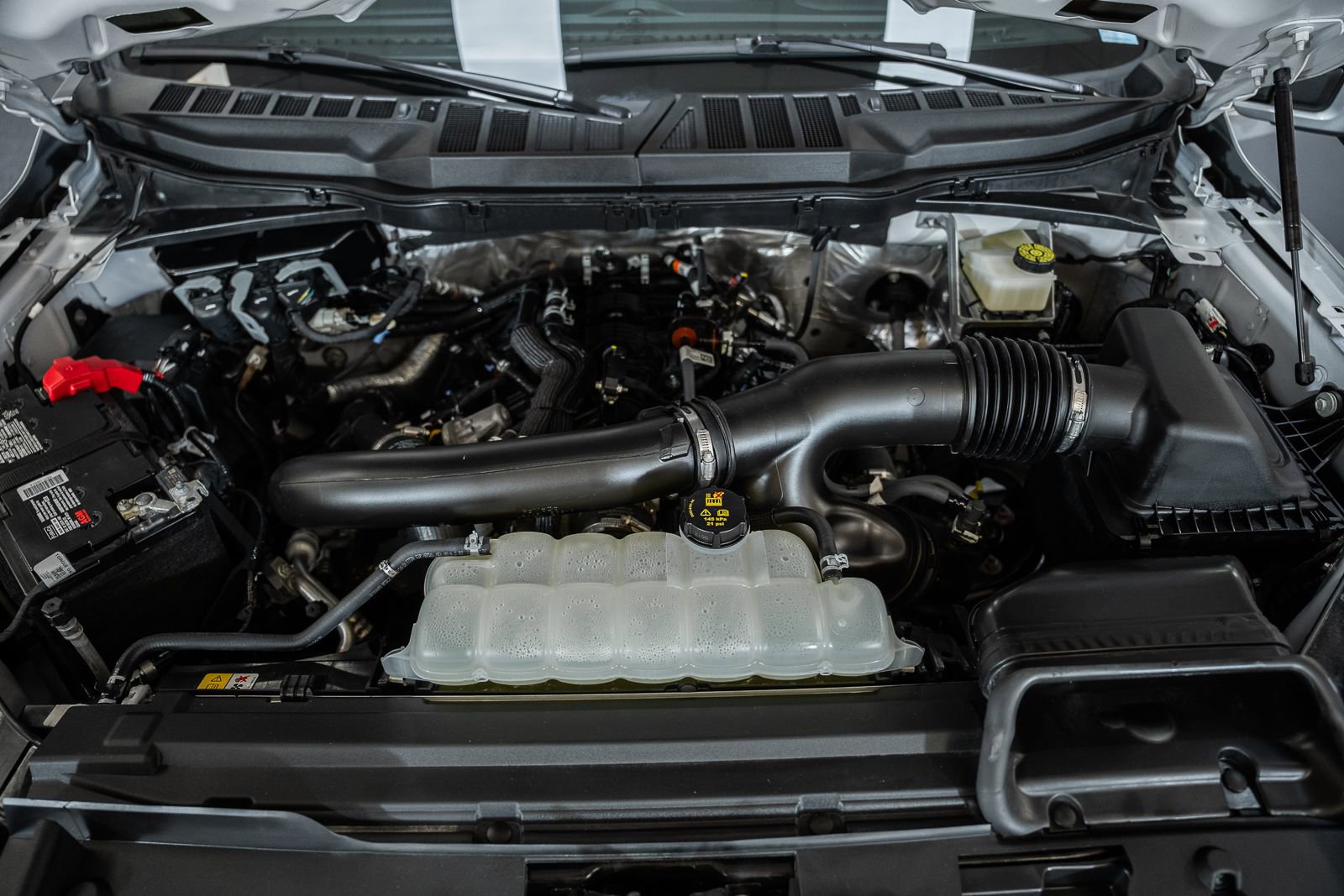 Certified 2024 Ford F150 Lariat image 25