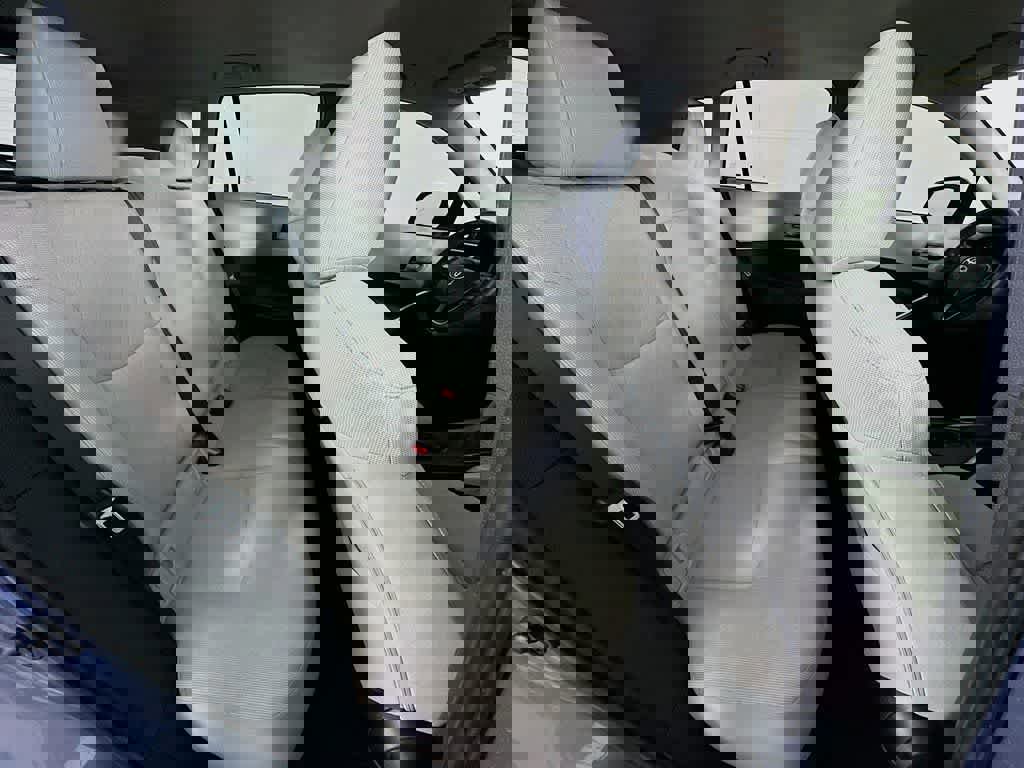 Used 2023 Toyota Corolla Cross LE image 30