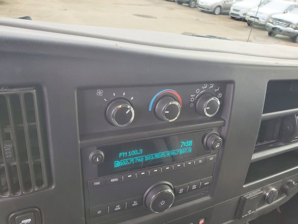 Used 2018 GMC Savana 2500 Work Van w/ Driver Convenience Package image 24