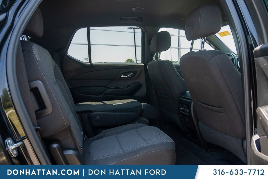 Used 2023 Chevrolet Traverse LT AWD/4WD image 24