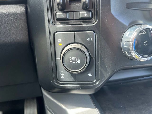 Certified 2024 Ford F250 Lariat w/ Black Appearance Package image 15