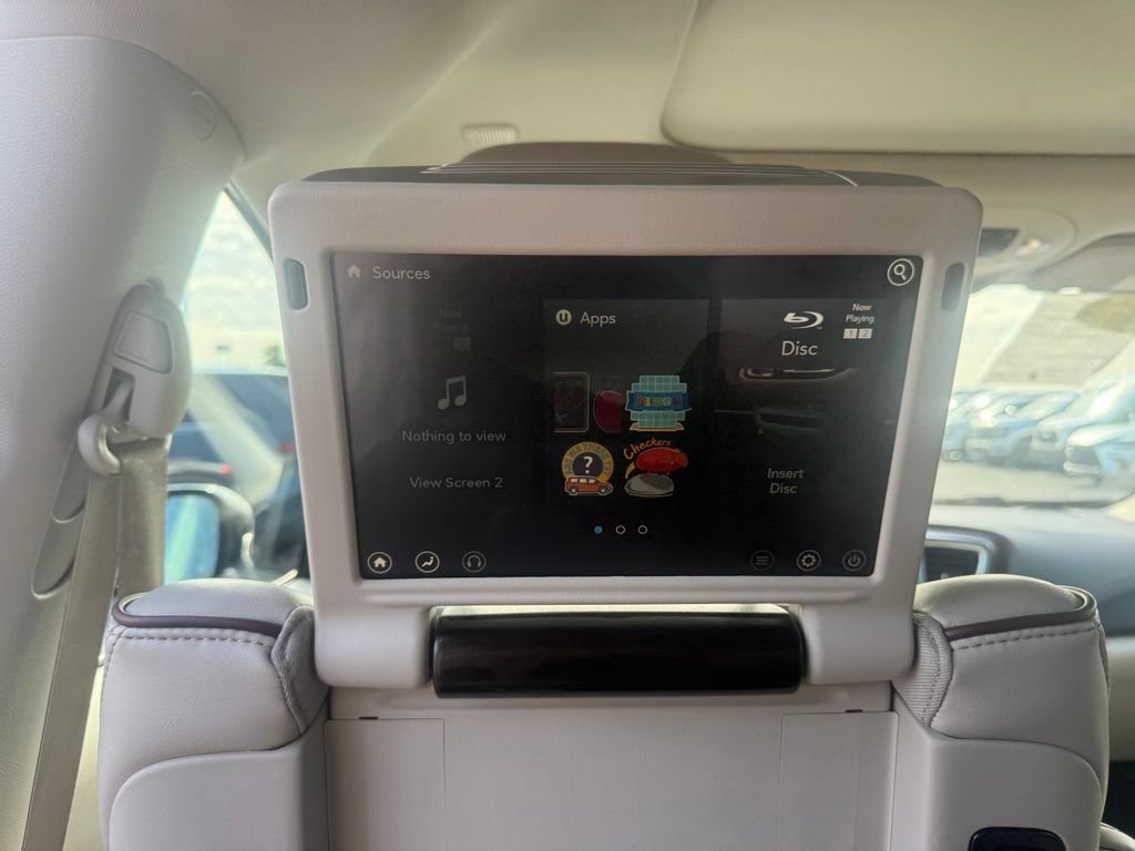 Used 2018 Chrysler Pacifica Limited w/ Advanced Safetytec Group FWD image 43