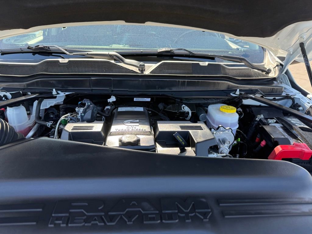 Used 2024 RAM 2500 Laramie AWD/4WD image 41