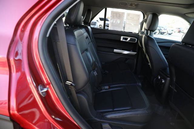 Certified 2021 Ford Explorer XLT w/ Equipment Group 202A image 38
