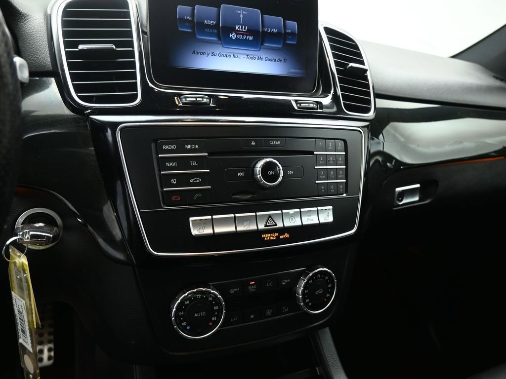 Used 2019 Mercedes-Benz GLE 400 4MATIC image 14