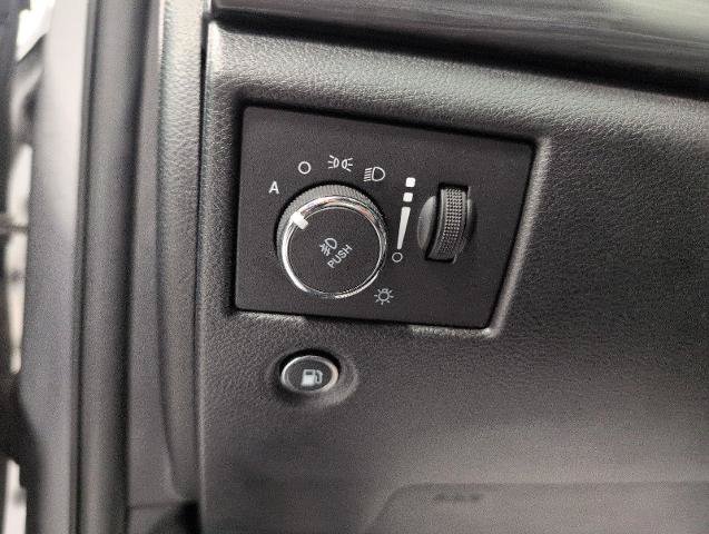 Used 2020 Jeep Grand Cherokee Laredo AWD/4WD image 11