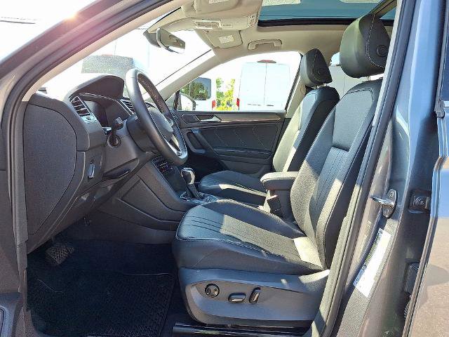 Used 2022 Volkswagen Tiguan SE AWD/4WD image 13