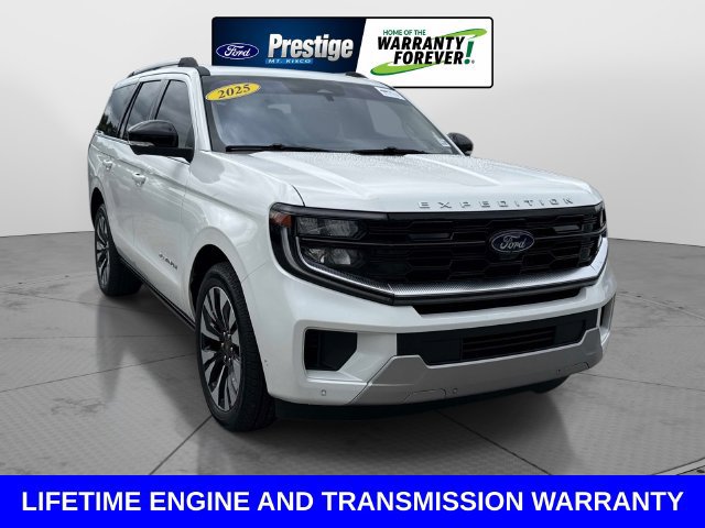 Certified 2025 Ford Expedition Platinum w/ Driver's Package AWD/4WD image 1