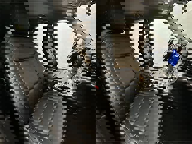 Certified 2022 Ford Explorer XLT w/ Equipment Group 202A image 24