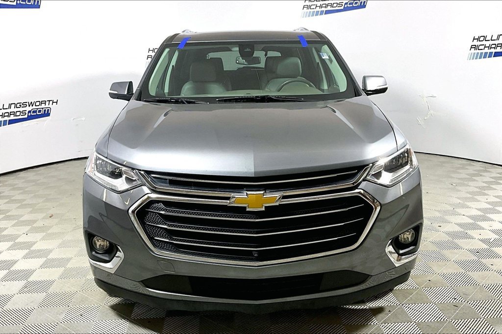 Used 2020 Chevrolet Traverse Premier FWD image 2