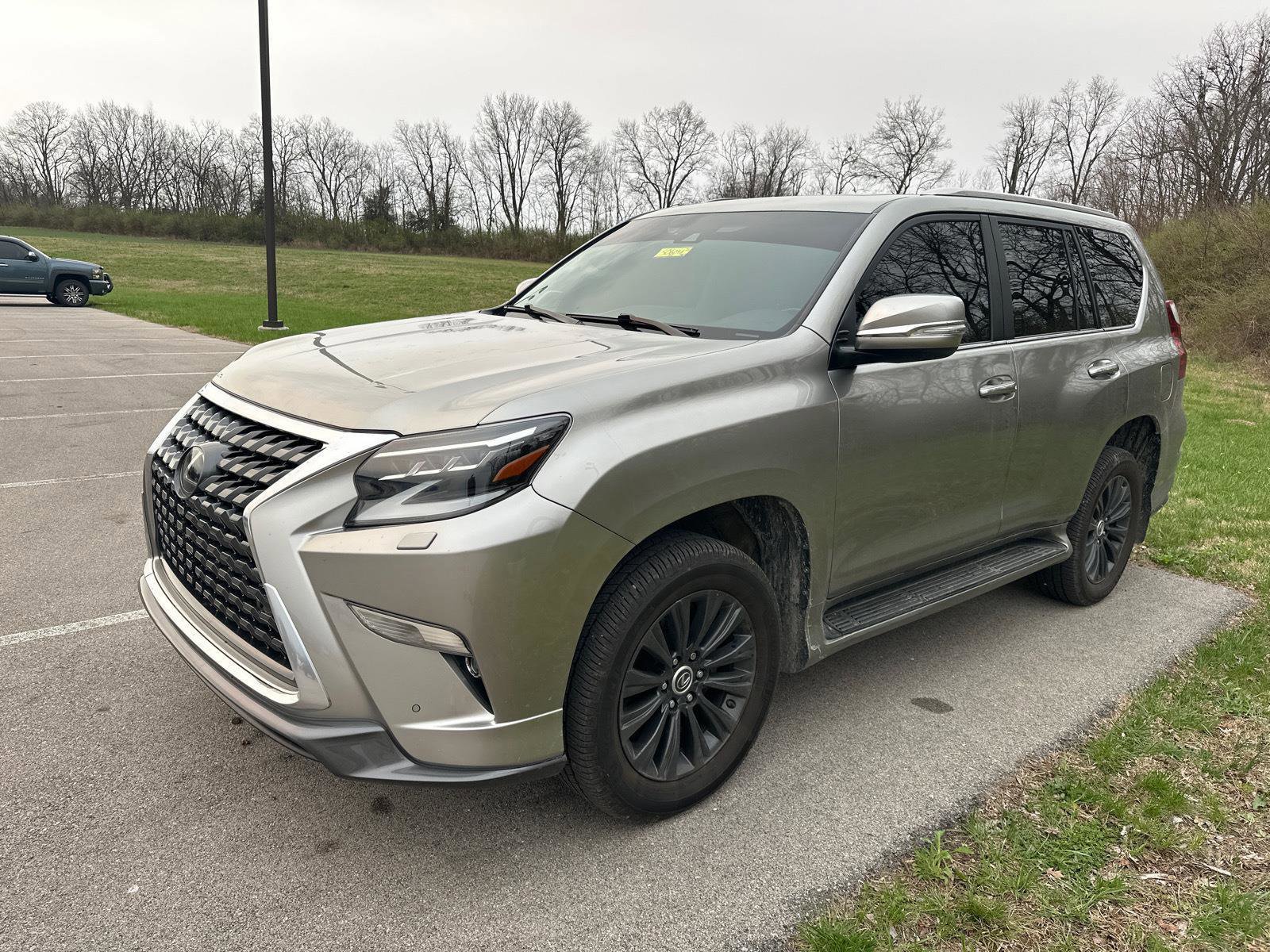 Used 2021 Lexus GX 460 Premium w/ Accessory Package image 7