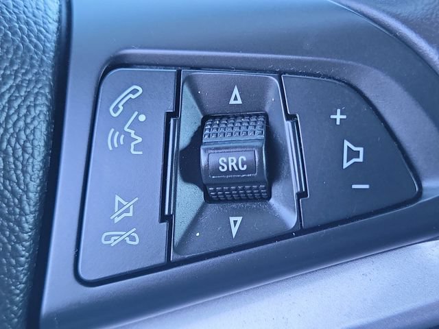 Used 2022 Chevrolet Trax LT w/ LT Convenience Package FWD image 9