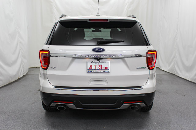 Certified 2018 Ford Explorer XLT w/ Equipment Group 202A FWD image 6