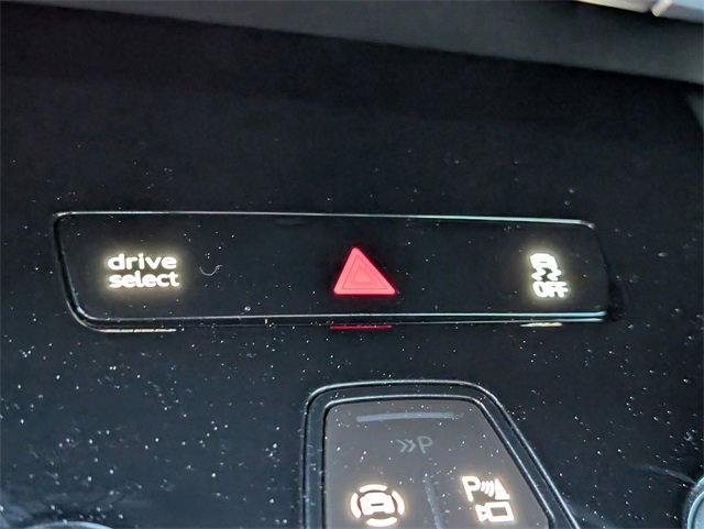 Used 2024 Audi Q4 e-tron Premium image 18