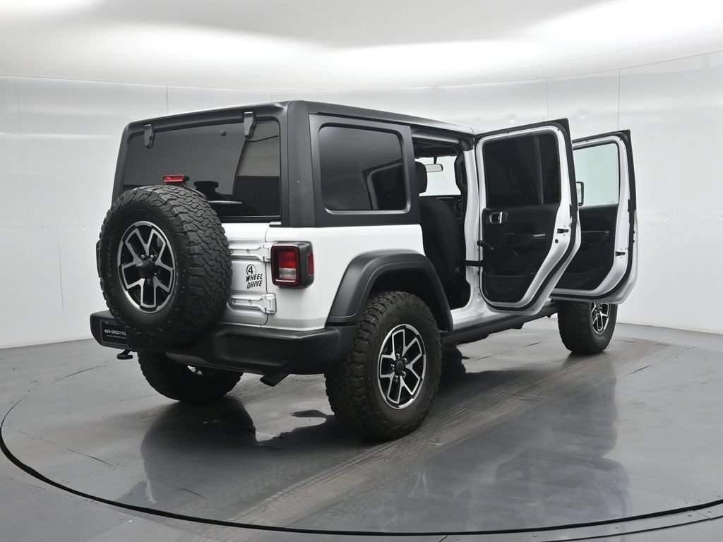Used 2021 Jeep Wrangler Unlimited Sport AWD/4WD image 6