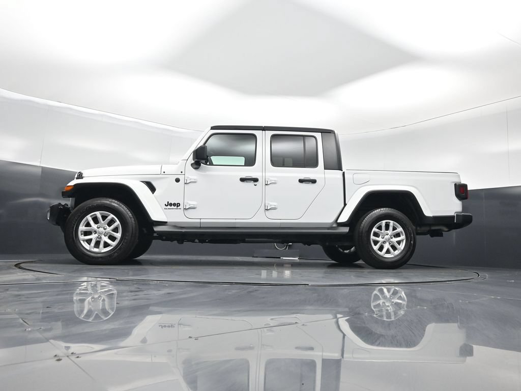 Used 2023 Jeep Gladiator Sport AWD/4WD image 45