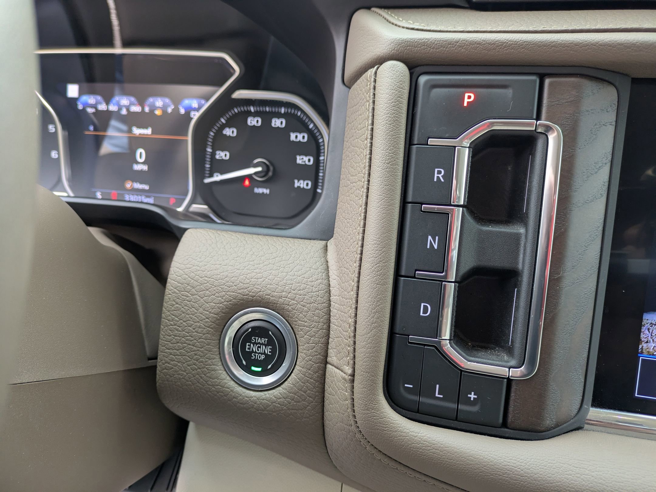 Used 2021 GMC Yukon Denali image 24