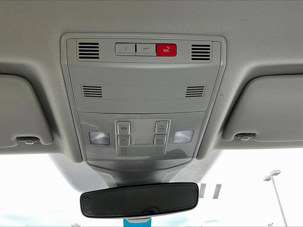 Used 2024 Volkswagen Jetta SE FWD image 17