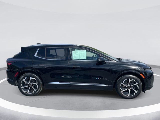 Used 2025 Chevrolet Equinox EV LT w/ Convenience Package image 2