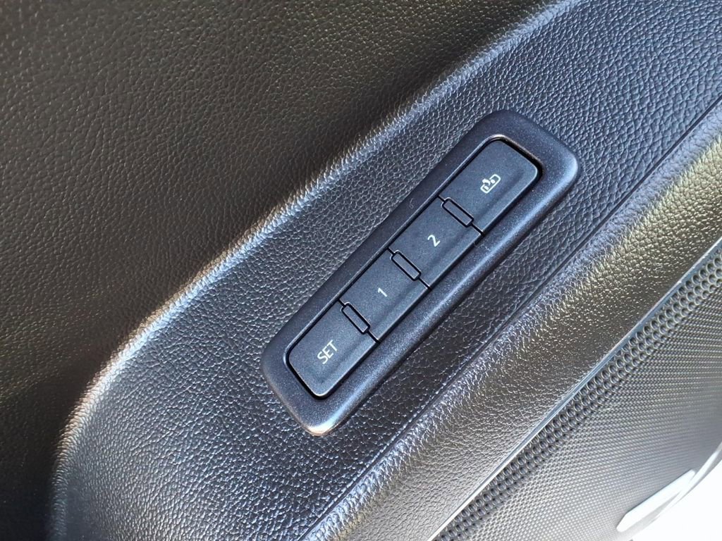 Used 2019 Chevrolet Tahoe LT image 24