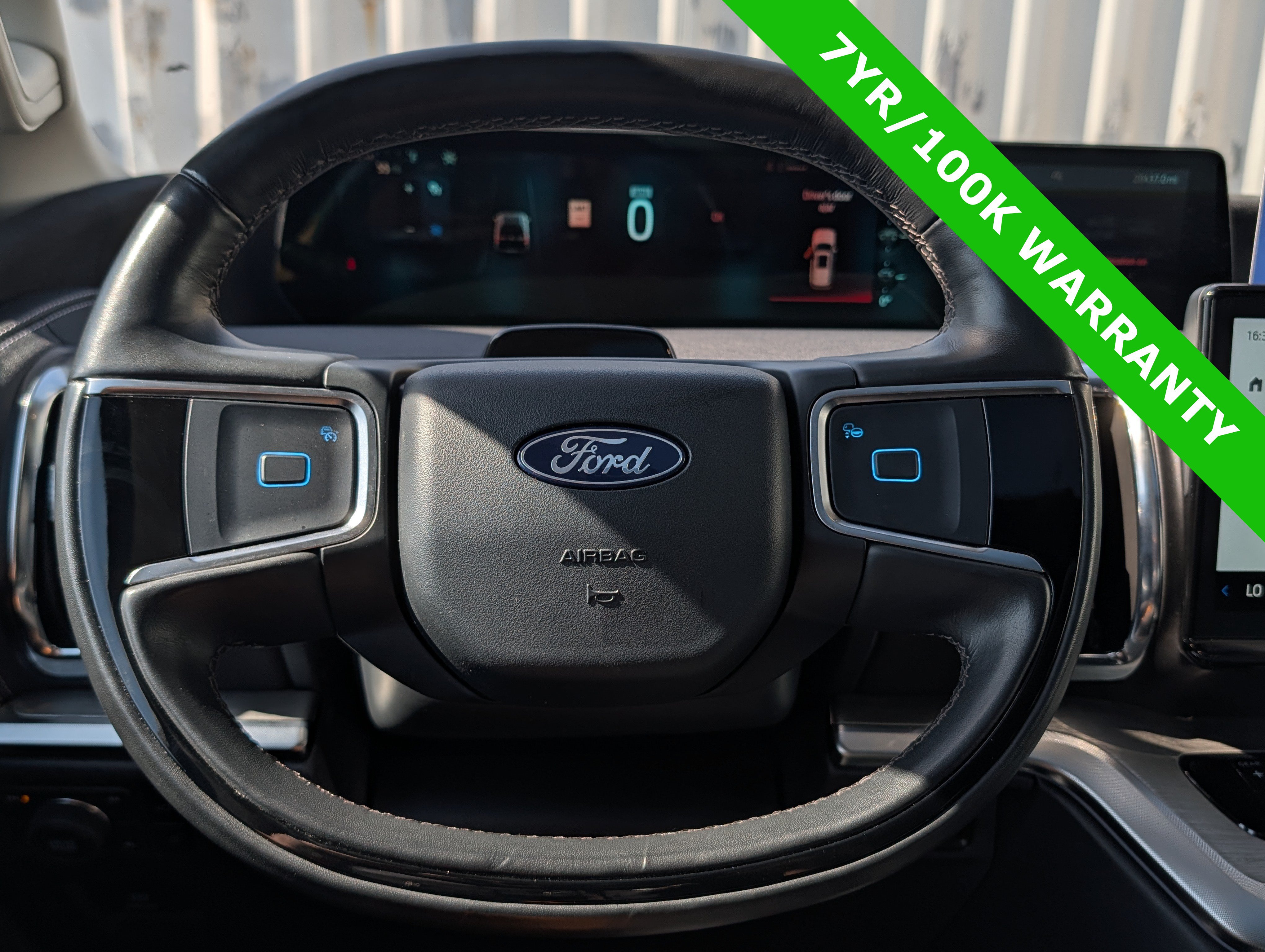 Certified 2025 Ford Expedition Platinum w/ Driver's Package AWD/4WD image 31