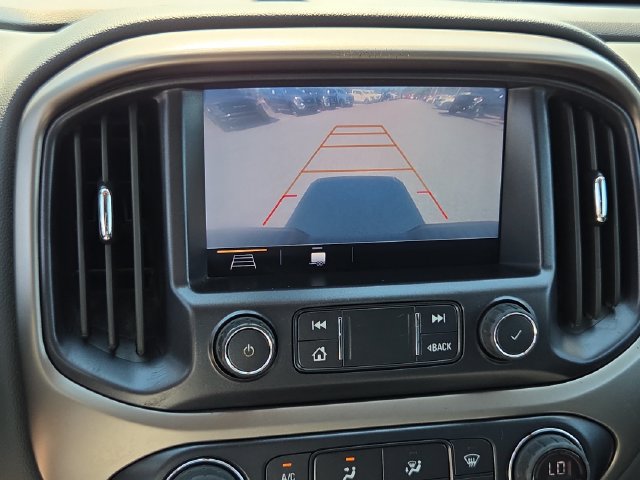 Used 2022 Chevrolet Colorado Z71 RWD image 16