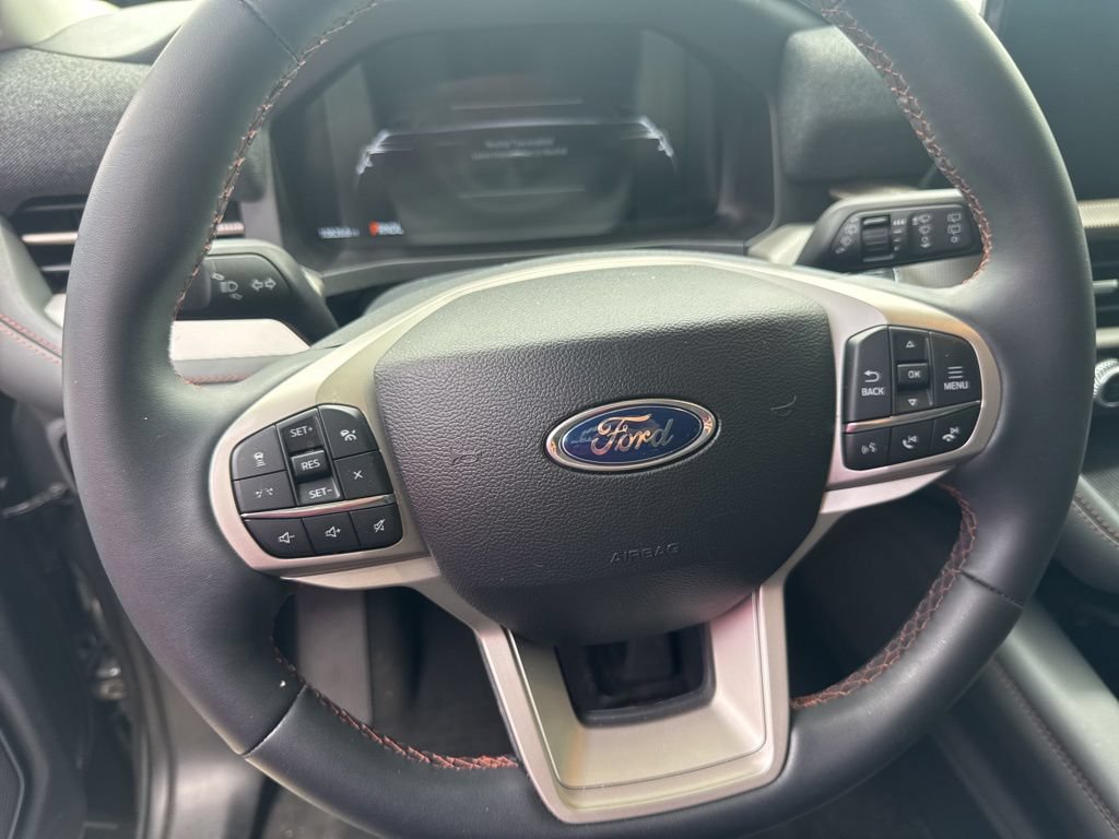 Certified 2025 Ford Explorer Active AWD/4WD image 8