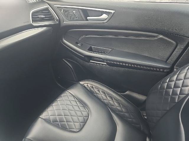 Certified 2024 Ford Edge Titanium AWD/4WD image 31