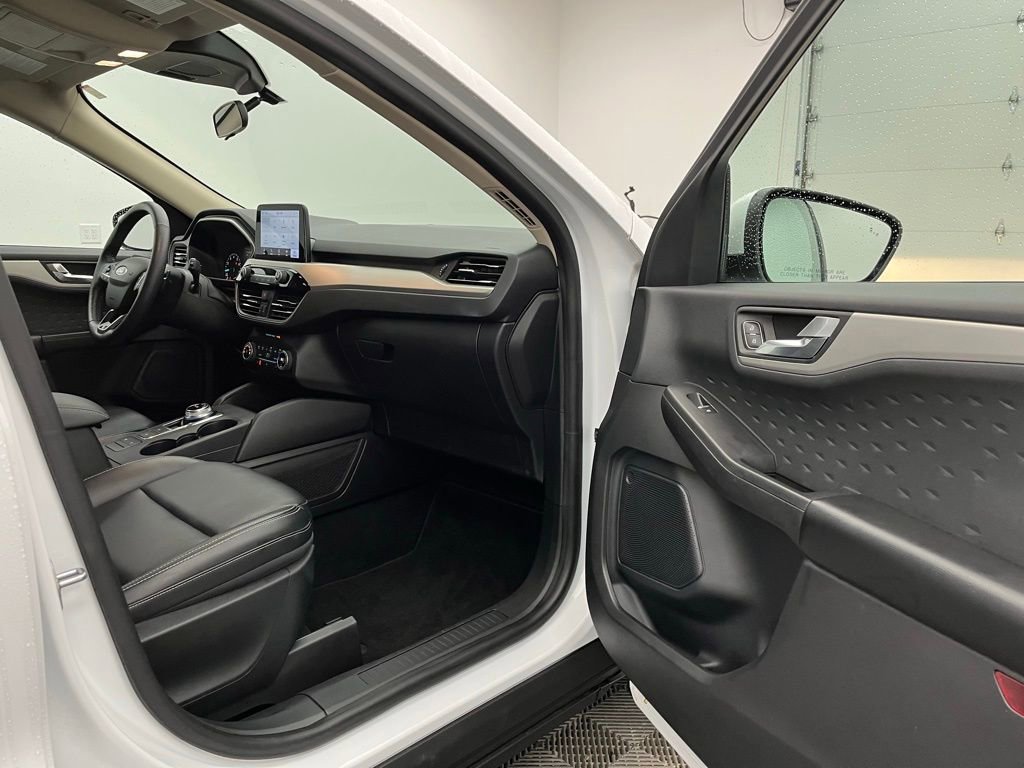 Certified 2020 Ford Escape SEL image 24