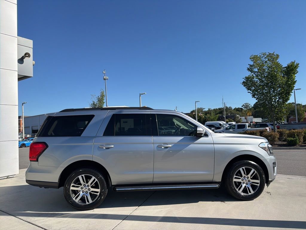 Certified 2022 Ford Expedition XLT RWD image 12