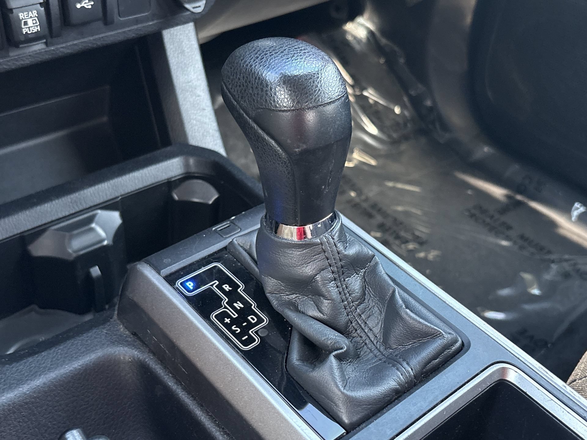 Used 2022 Toyota Tacoma SR5 w/ Technology Package RWD image 8
