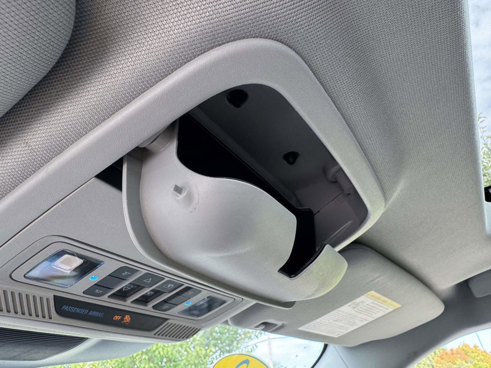 Certified 2022 Ford Explorer XLT w/ Equipment Group 202A image 26