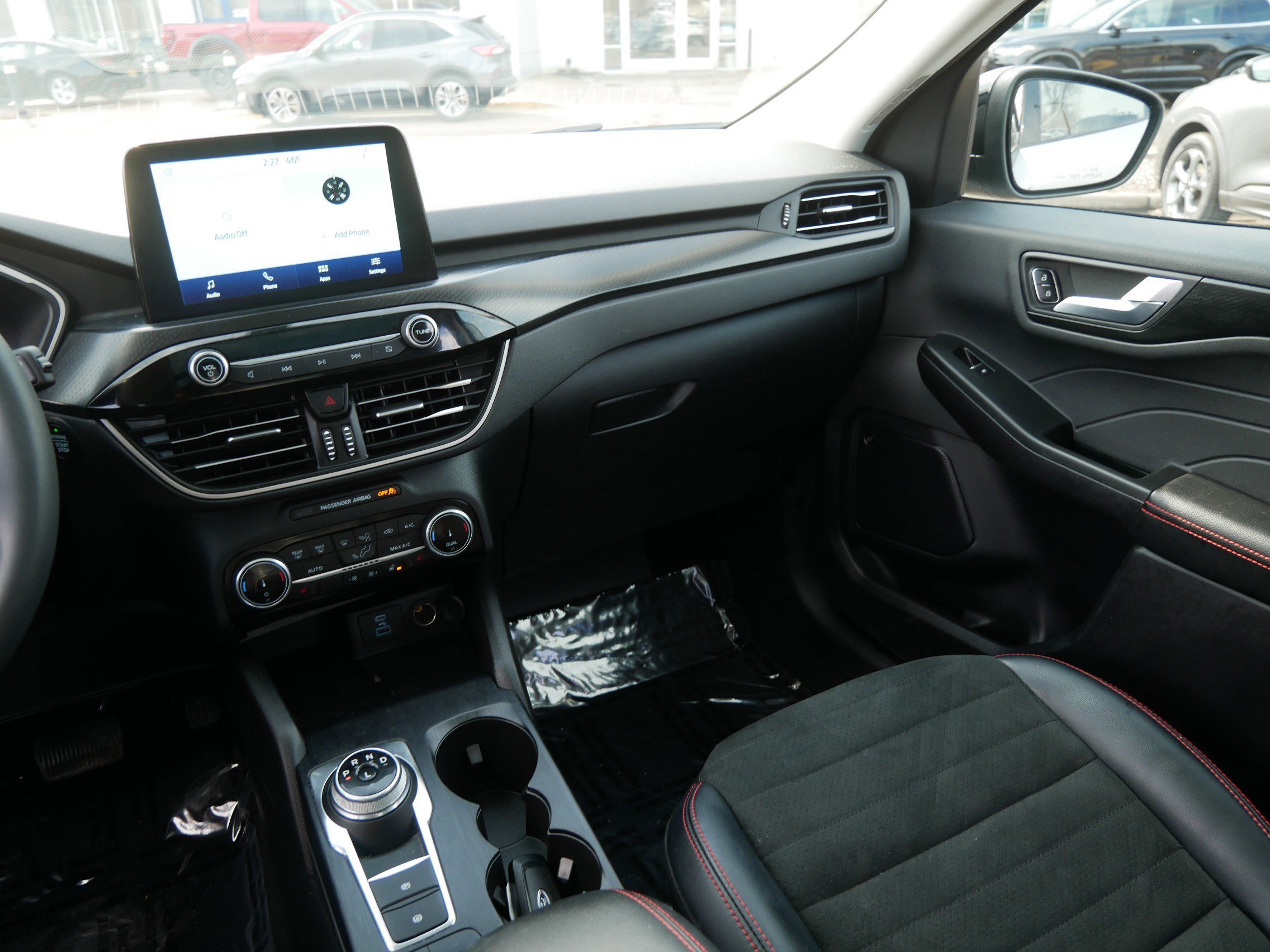 Certified 2022 Ford Escape SEL w/ SEL Stealth AWD Package image 11