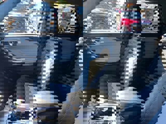 Certified 2022 Ford Explorer XLT w/ Equipment Group 202A image 10