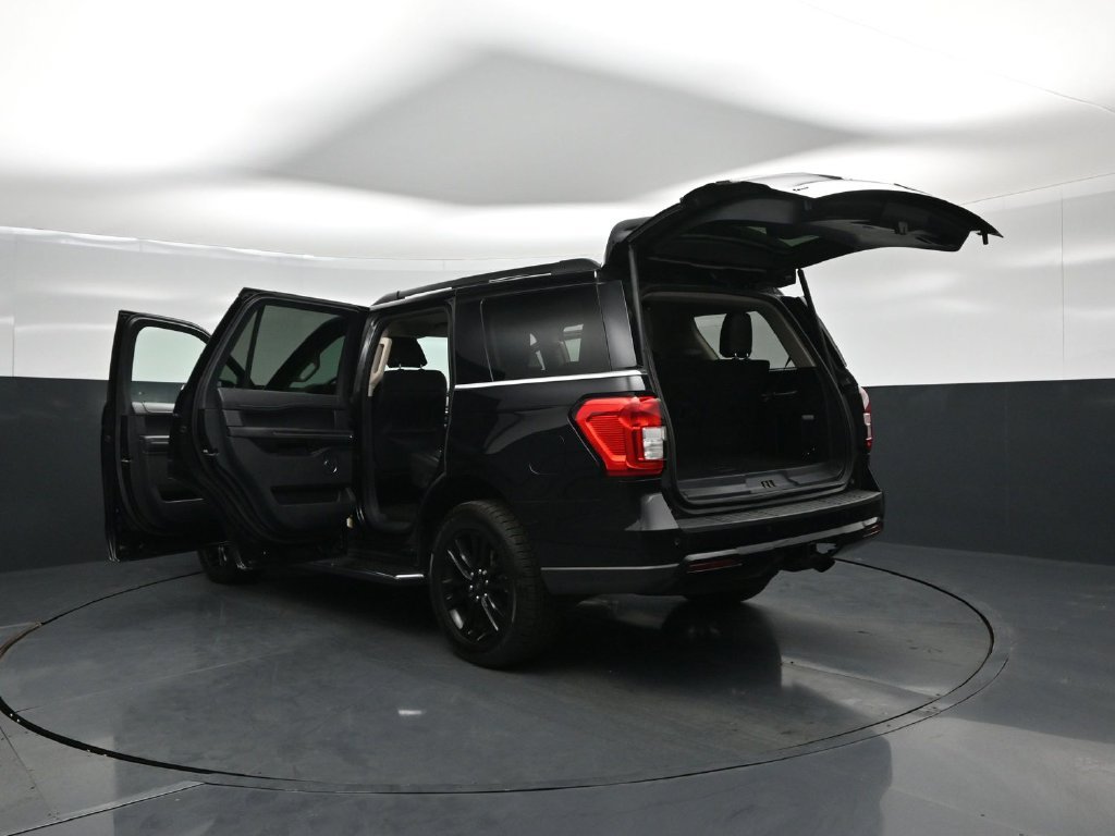Certified 2022 Ford Expedition XLT RWD image 36