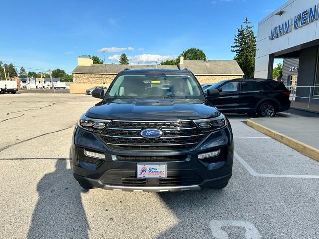 Certified 2023 Ford Explorer XLT w/ Equipment Group 202A AWD/4WD image 4