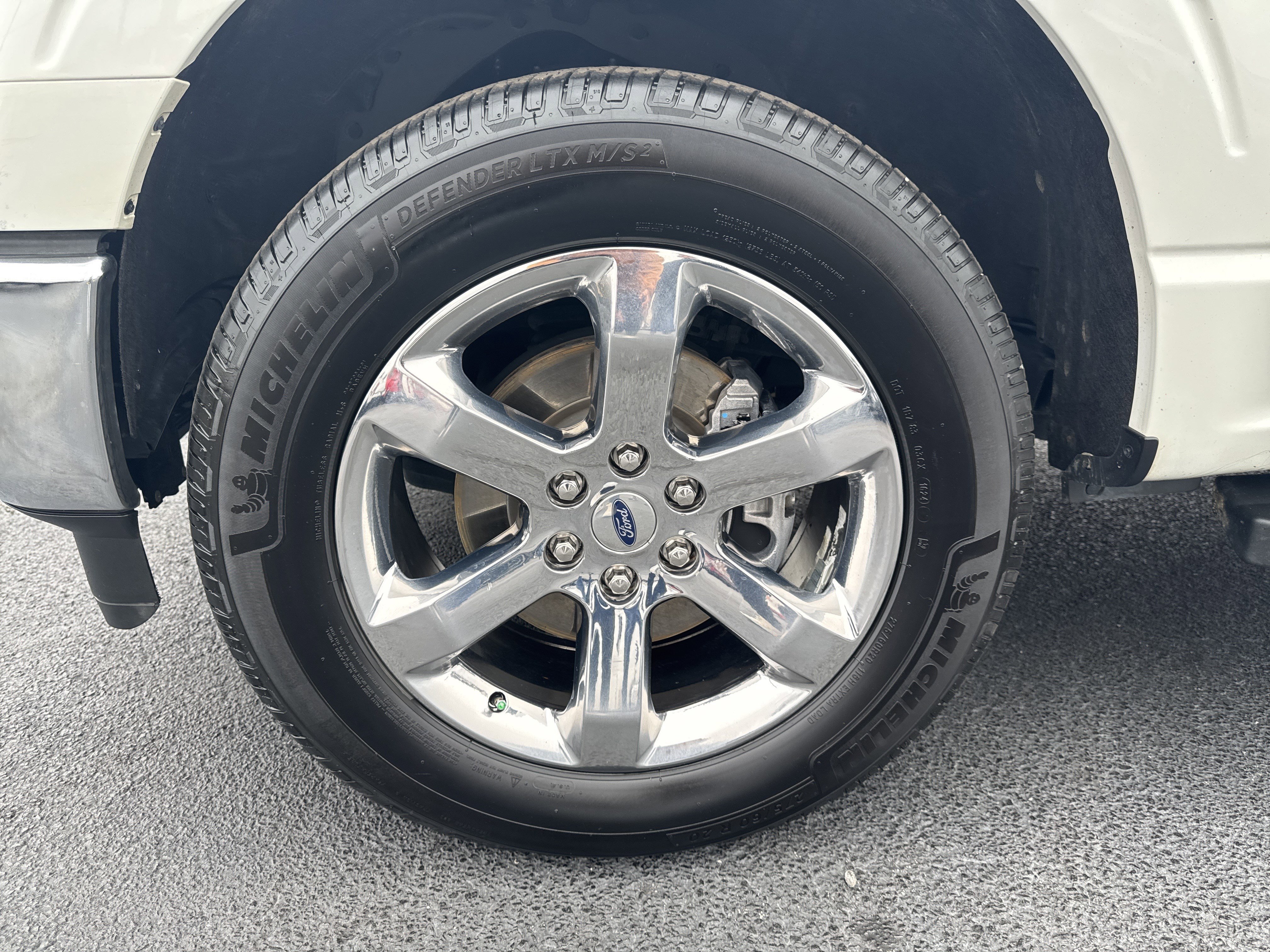 Certified 2022 Ford F150 Lariat w/ Equipment Group 502A High image 13