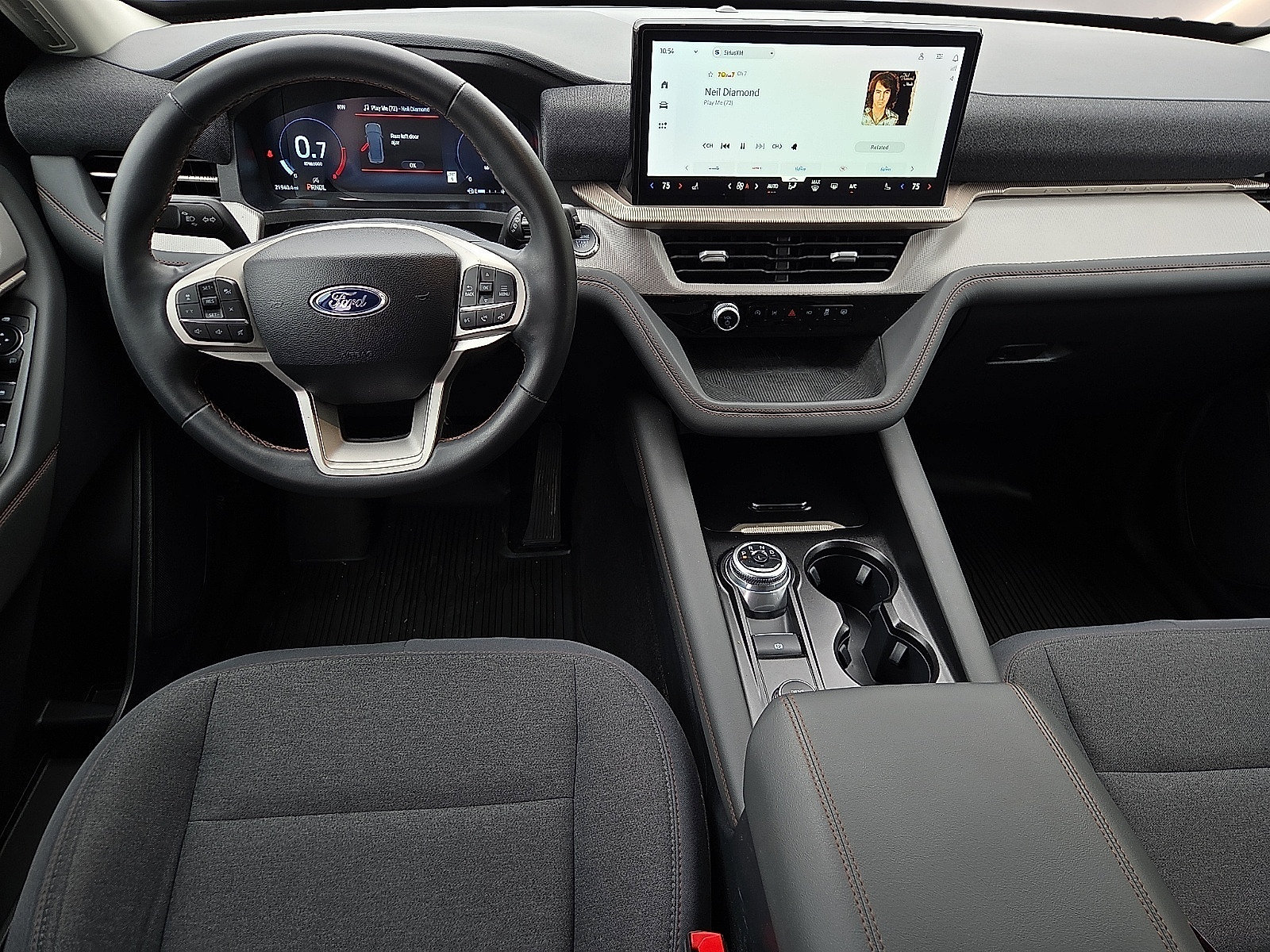 Certified 2025 Ford Explorer Active RWD image 12