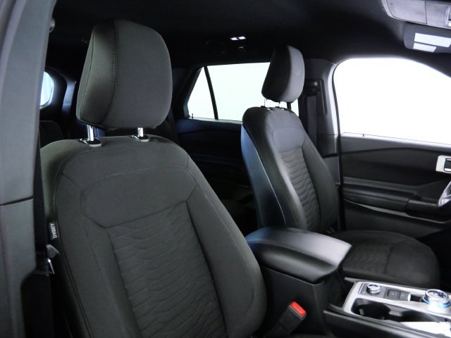 Certified 2020 Ford Explorer XLT w/ Comfort Package AWD/4WD image 11