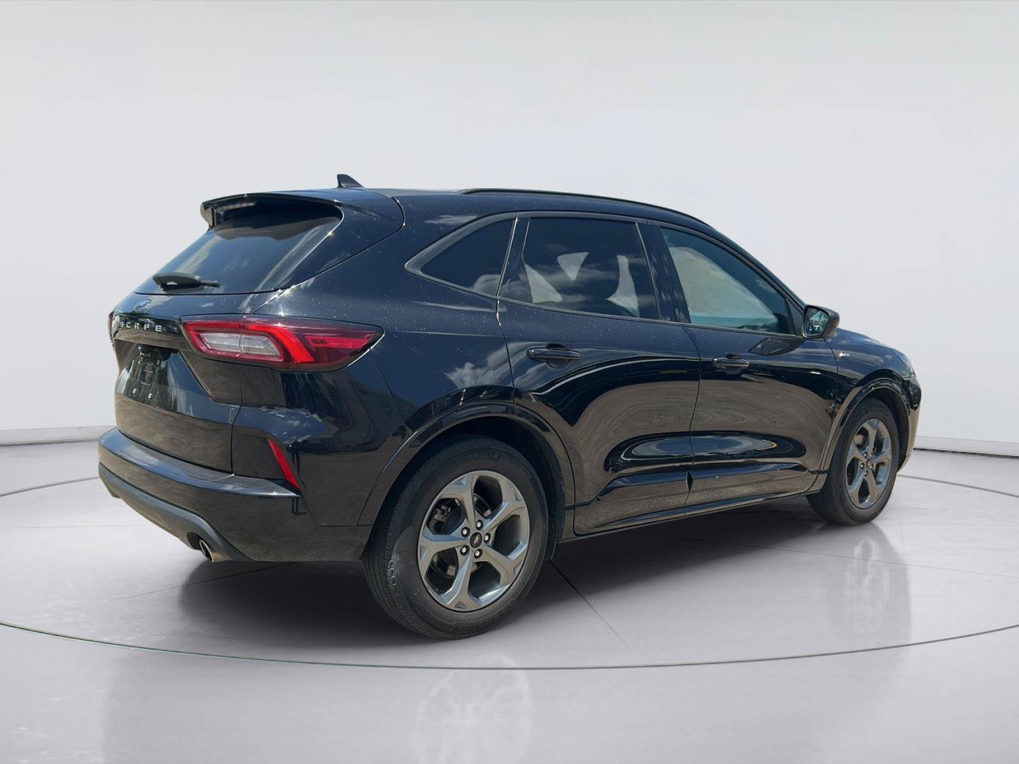 Certified 2023 Ford Escape ST-Line FWD image 6